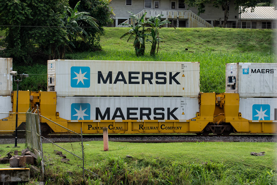 Panama Canal Maersk photo