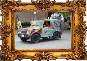 A atomic art car! A atomic art car!