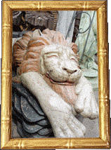 A lion sculpture! A lion sculpture!