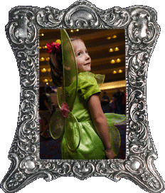 A green fairy! A green fairy!