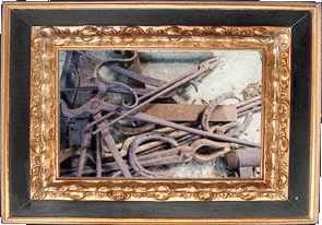 Old tools! Old tools!