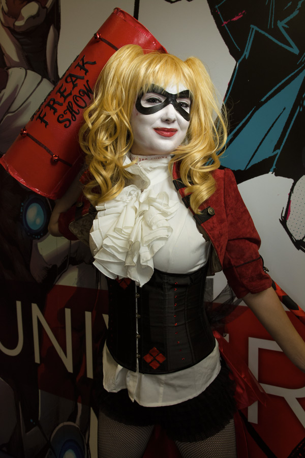 Freak show Harley cosplay photo