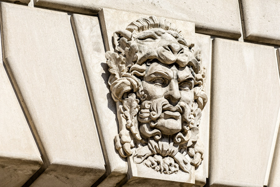 Lionhead face stone Washington photo