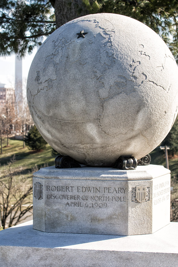 Admiral Peary headstone photo