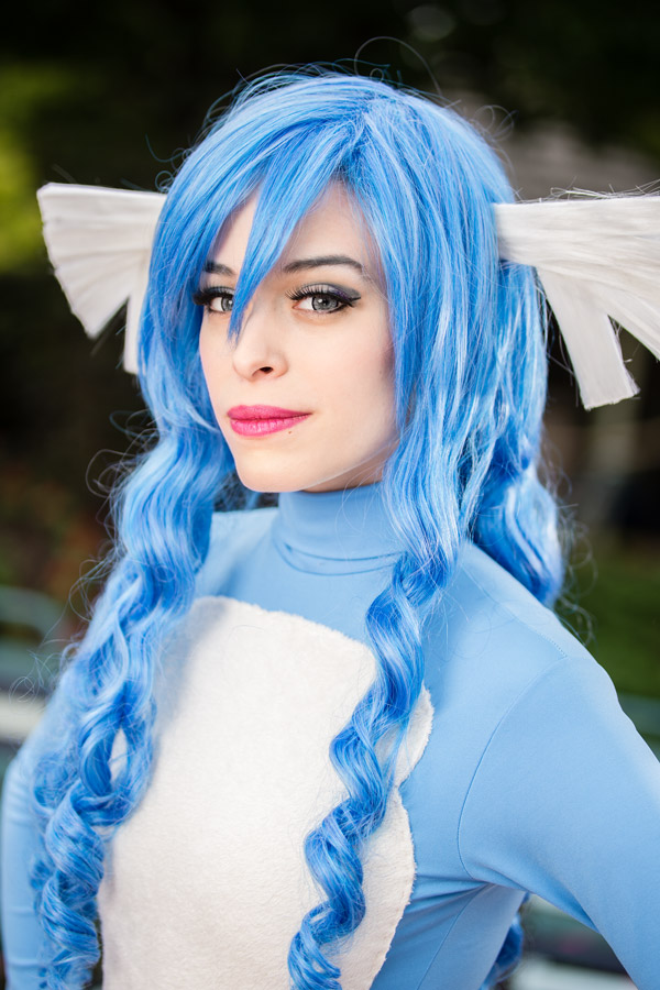 Blue and white cosplay colossalcon pool photo