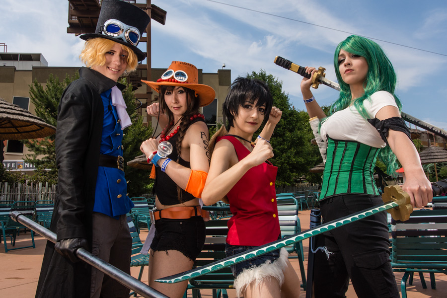 Colossalcon cosplayers photo