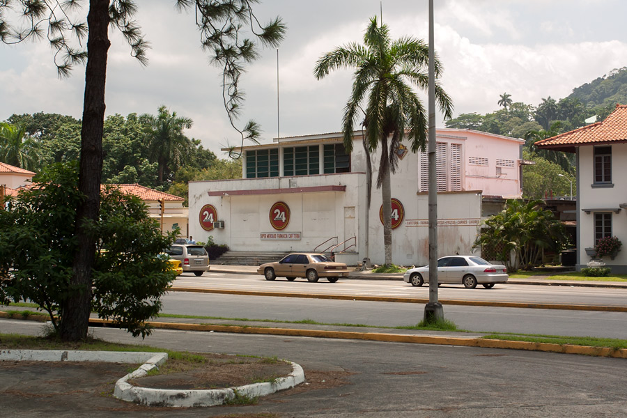 balboa pizza place photo
