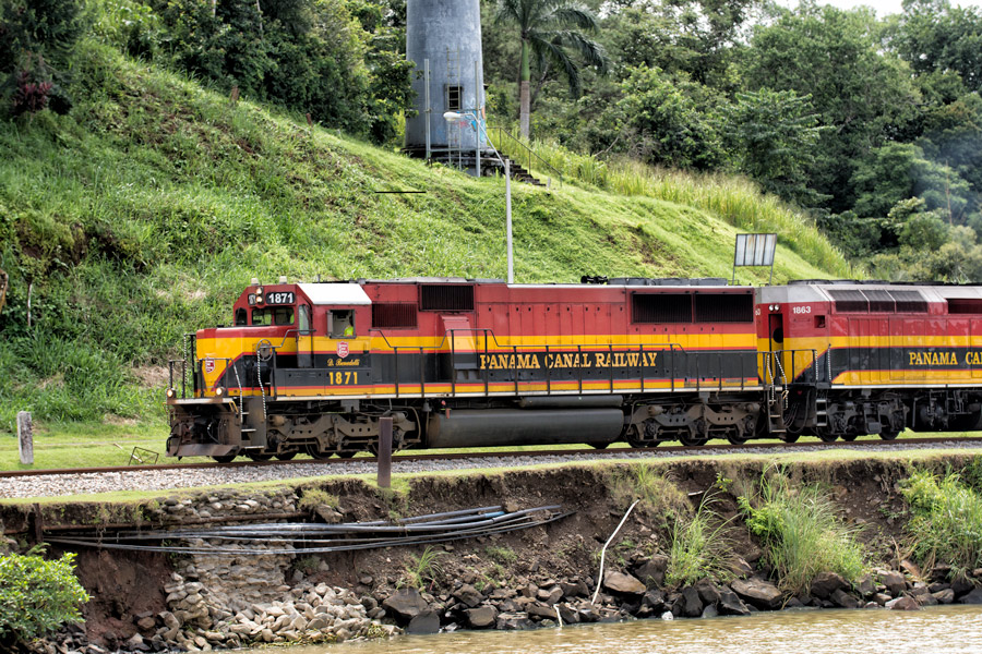 Panama Canal Railway photo