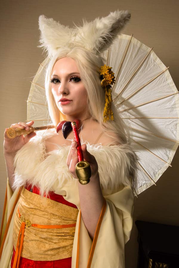 Smoking parasol cosplay photo