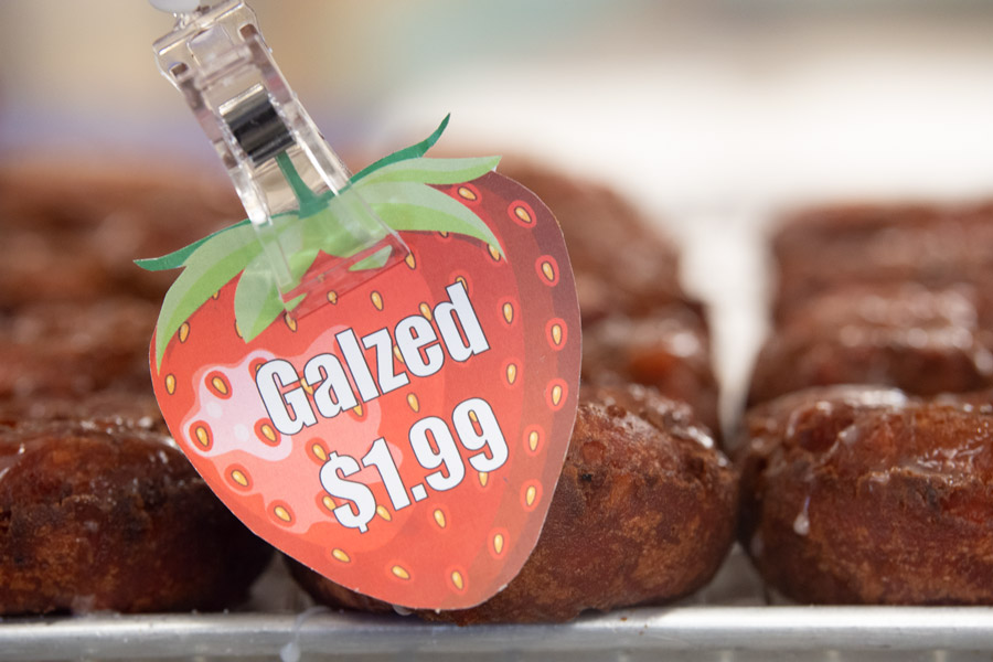 Galzed donuts photo
