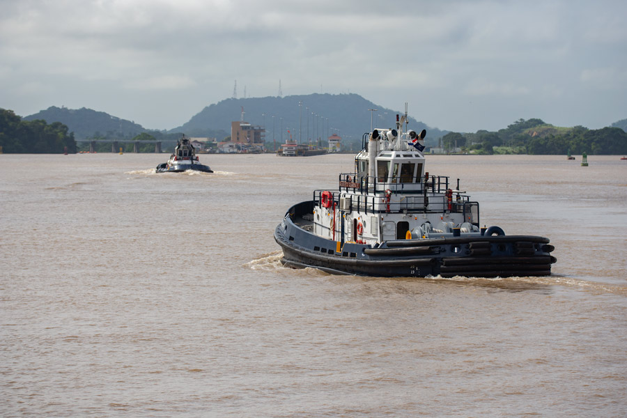 Tugboats photo