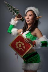 A Winterveil elf! A Winterveil elf!