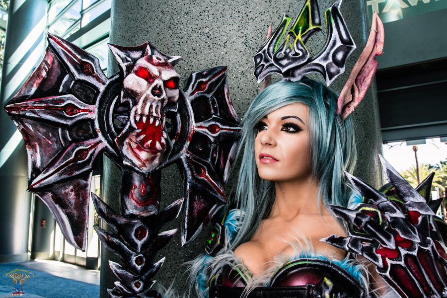 A picture of a Death Knight cosplay at BlizzCon 2015 taken by Batty!