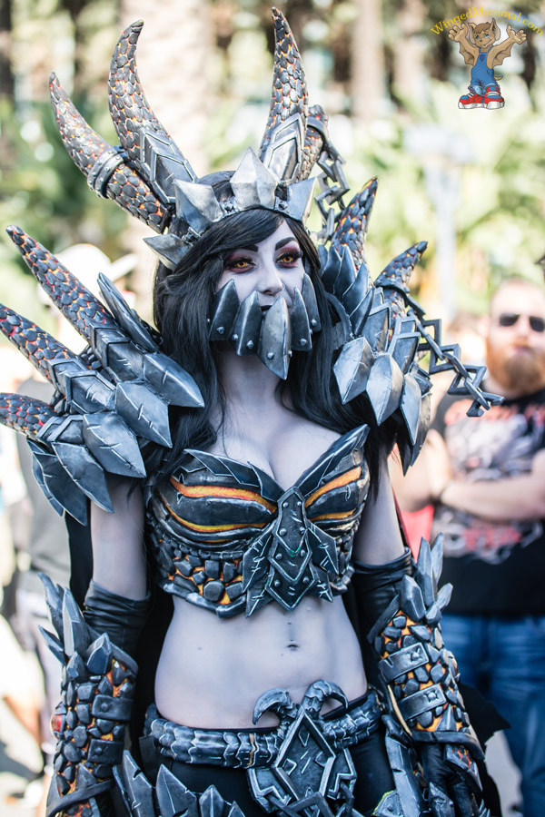 A picture of Deathwing cosplay at BlizzCon 2016 taken by Batty!