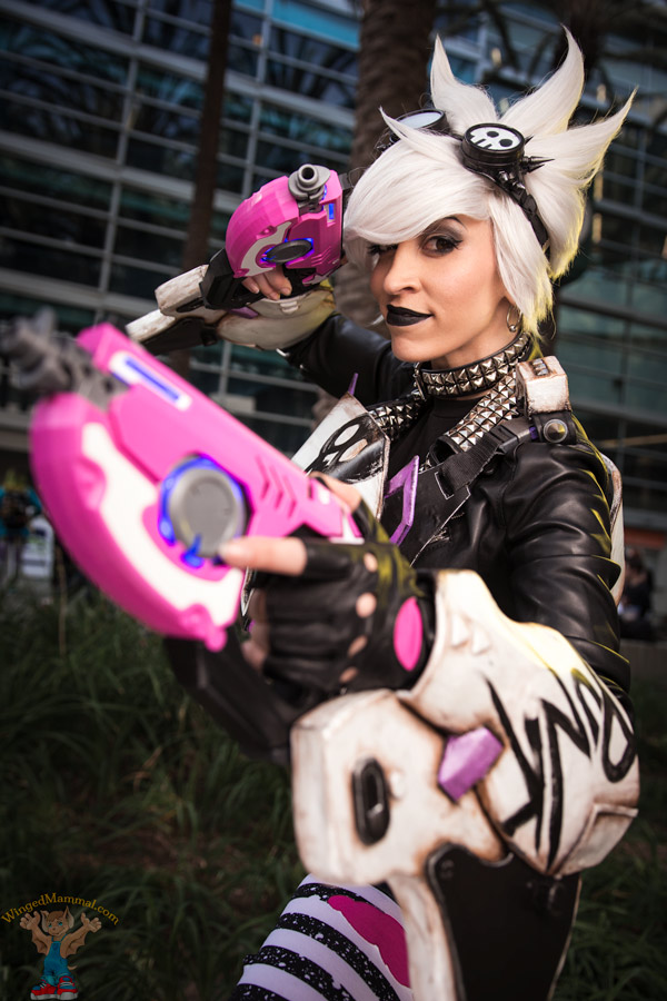 A picture of Punk Mercy cosplay at BlizzCon 2017 taken by Batty!