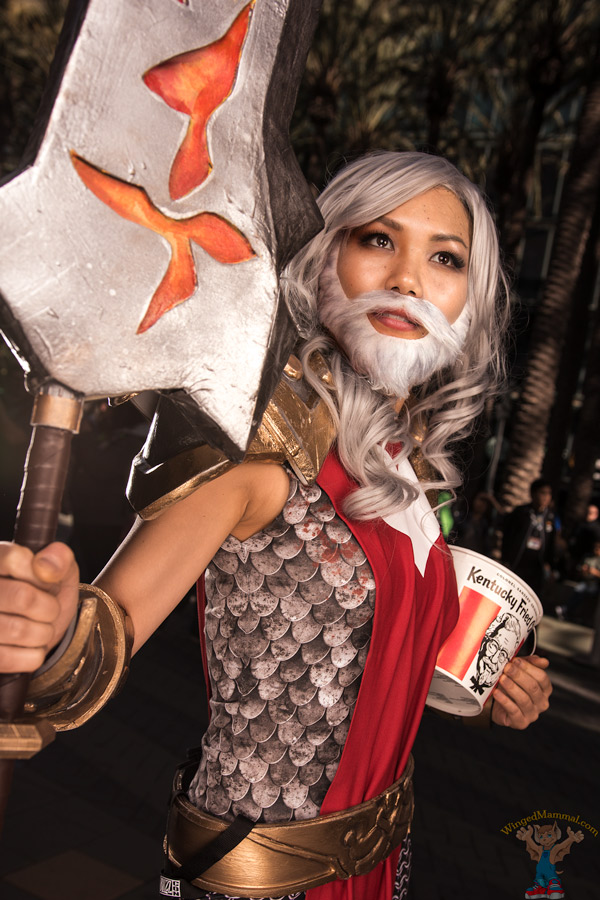 A picture of Leeroy Jenkins cosplay at BlizzCon 2017 taken by Batty!