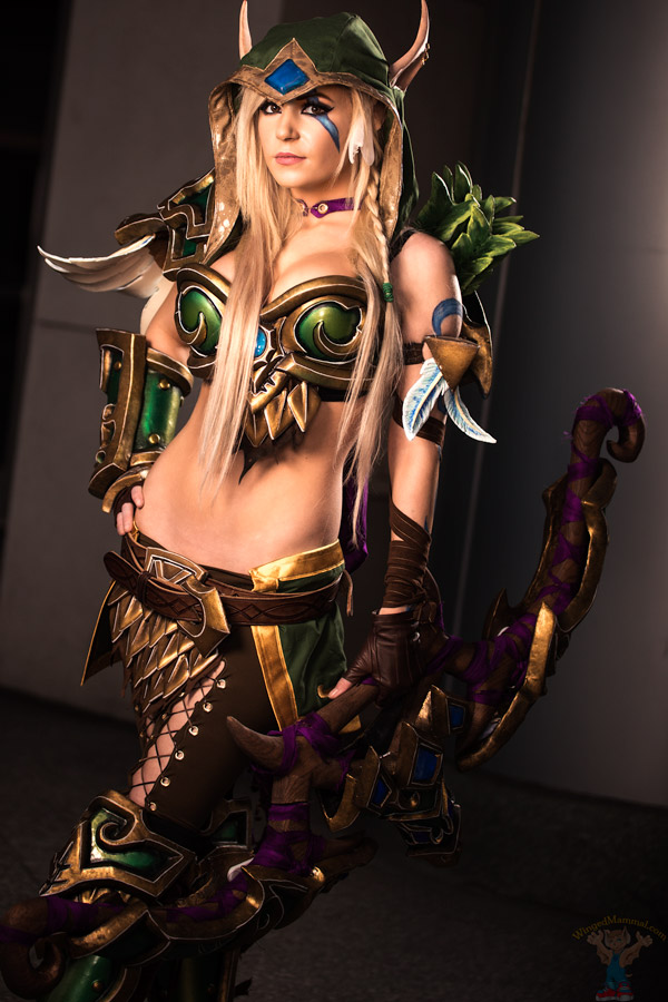 A picture of Alleria Windrunner cosplay at BlizzCon 2017 taken by Batty!