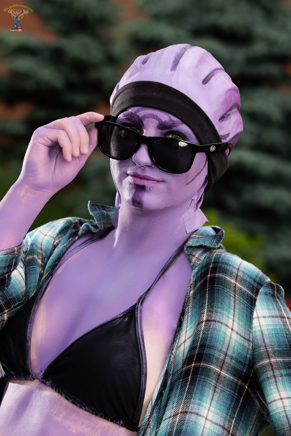 A picture of Hipster Asari cosplay at Colossalcon 2016 taken by Batty!