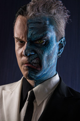 Two-Face cosplay photo