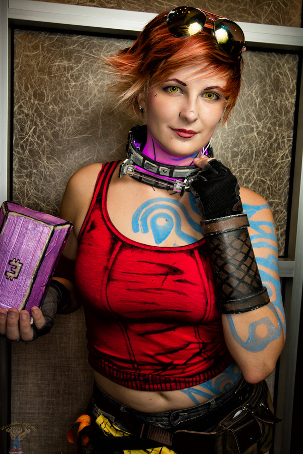 Lilith cosplay at Dragon Con 2015!