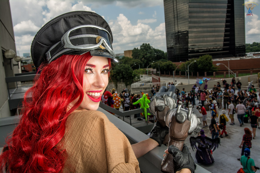 A picture of a Road Warrior Miss Fortune cosplay at Dragon Con 2015!