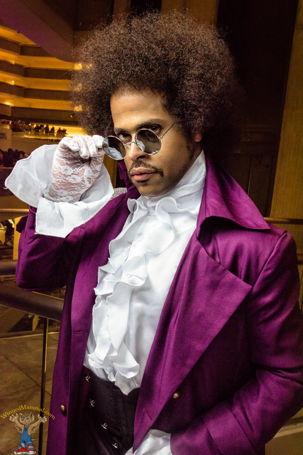 A picture of Prince cosplay at Dragon Con 2016 taken by Batty!